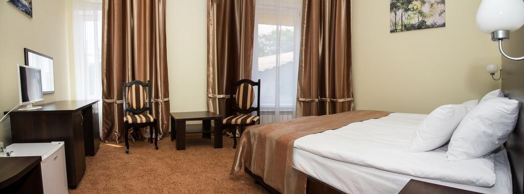 12 Months Mini Hotel 오데사 객실 사진