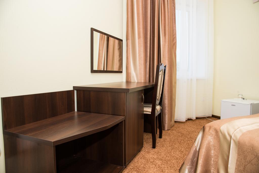 12 Months Mini Hotel 오데사 객실 사진