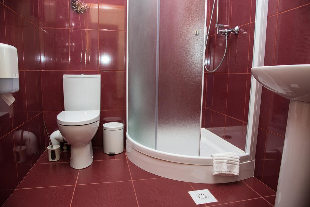 12 Months Mini Hotel 오데사 객실 사진