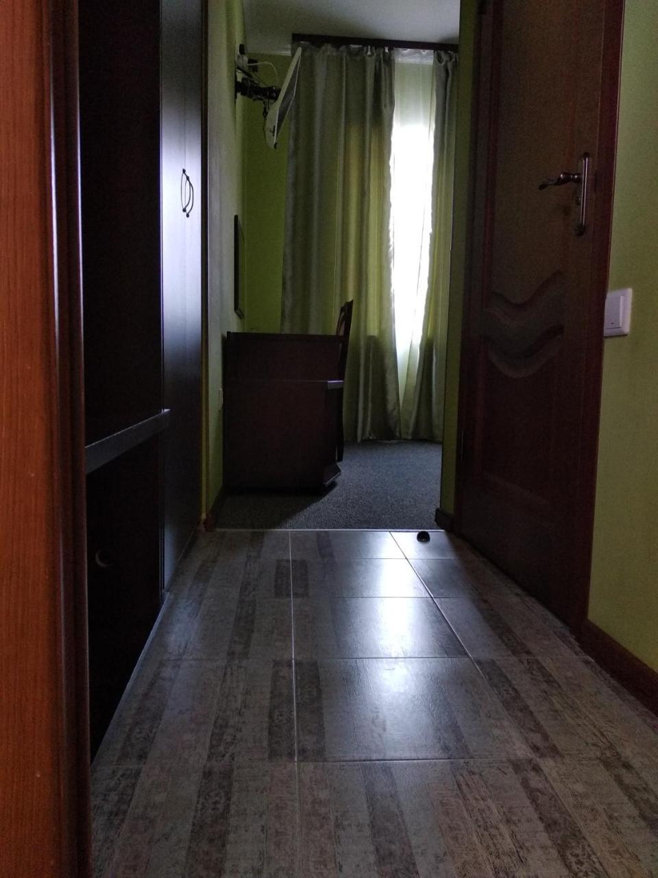 12 Months Mini Hotel 오데사 외부 사진