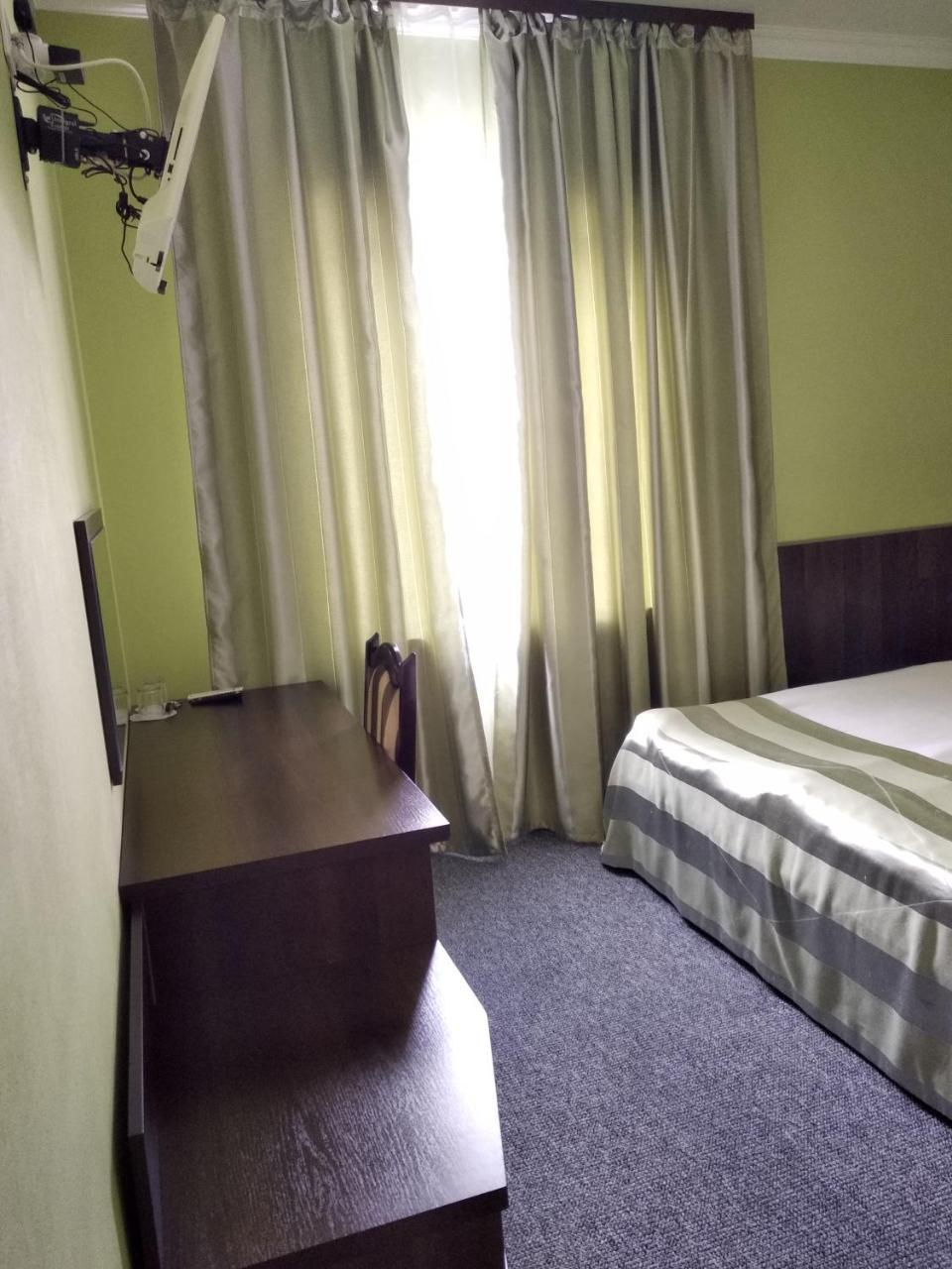 12 Months Mini Hotel 오데사 외부 사진