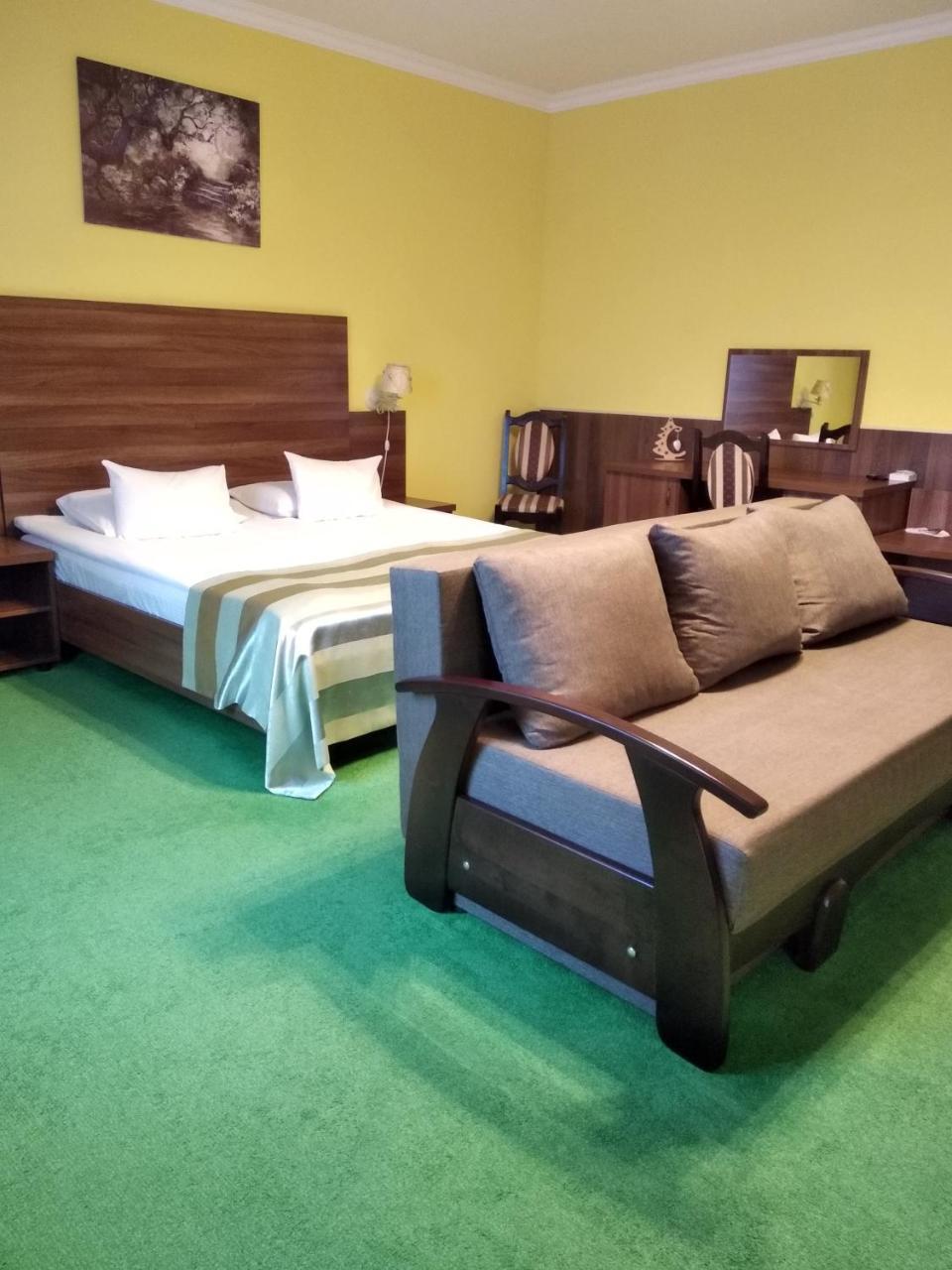 12 Months Mini Hotel 오데사 외부 사진